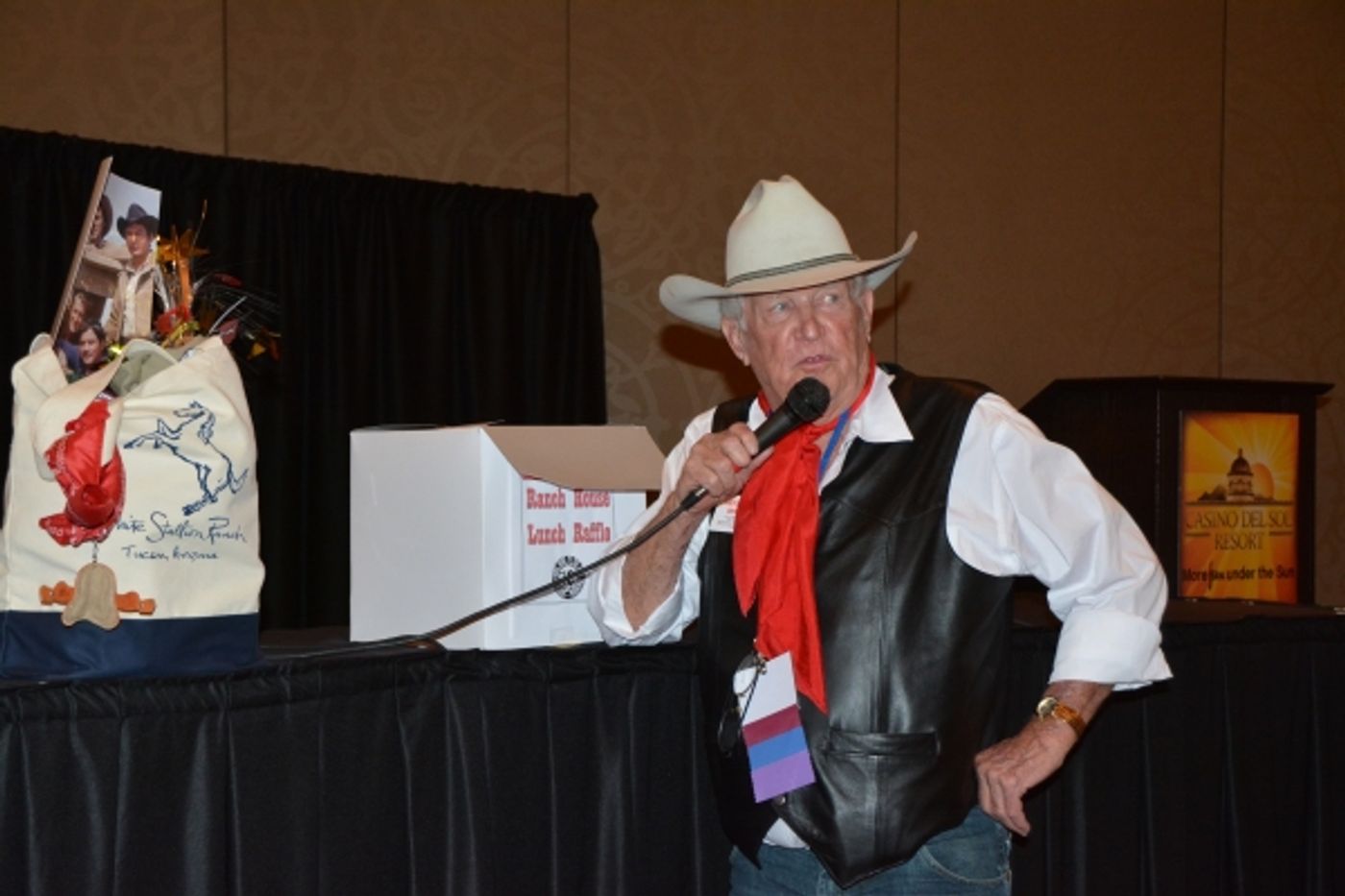 Photo Coverage: THE HIGH CHAPARRAL Cast Converges for 2015 Reunion  Image