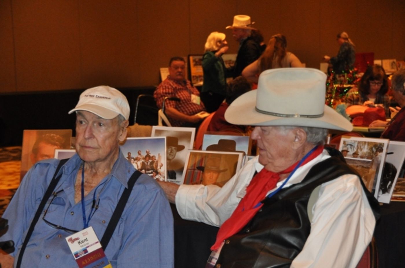 Photo Coverage: THE HIGH CHAPARRAL Cast Converges for 2015 Reunion  Image