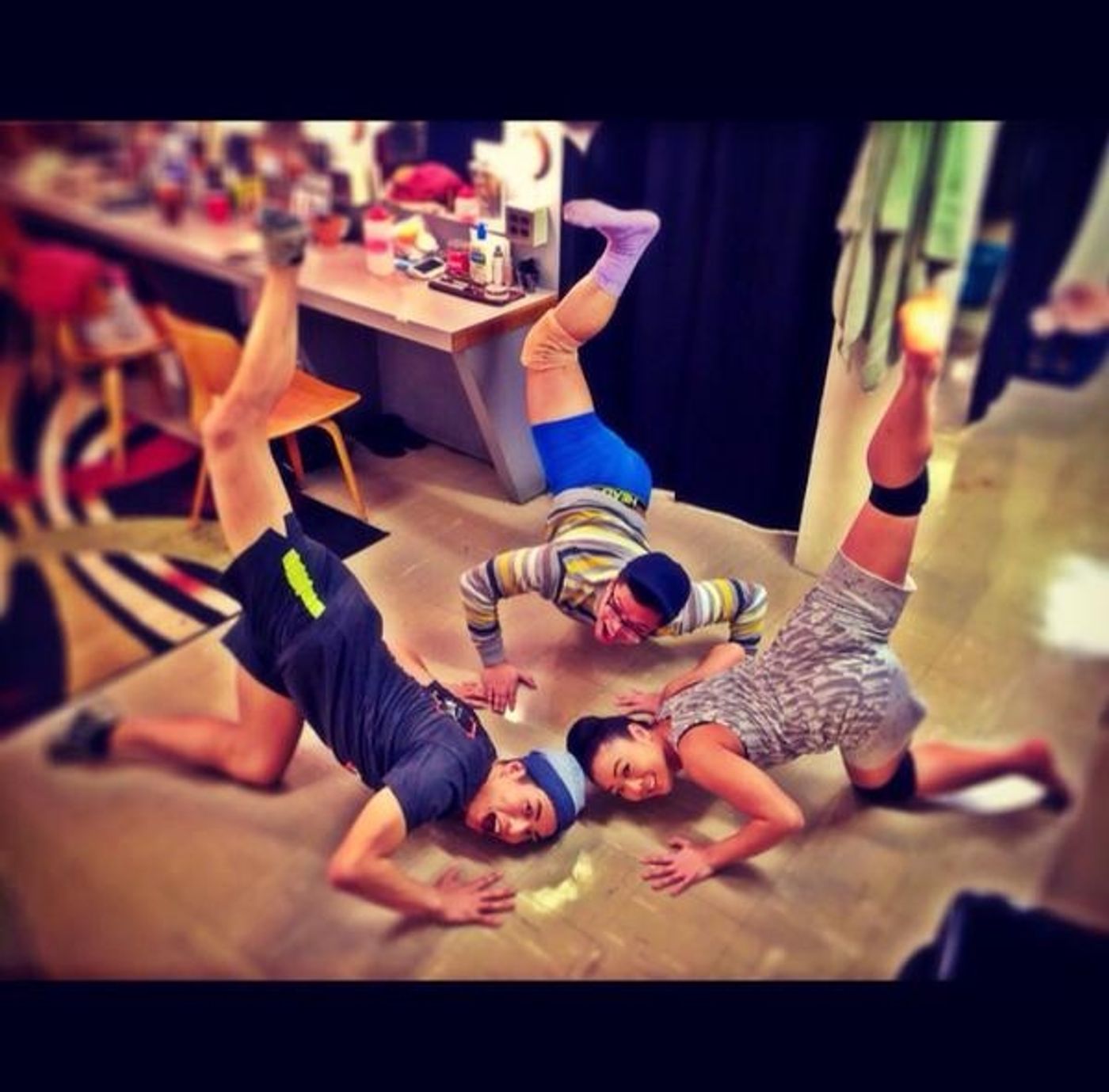 Photo Flash: Saturday Intermission Pics - 4/04 - HONEYMOON IN VEGAS Takes Final #SIP, PIPPIN Cast Hunts Easter Eggs, and More!  Image