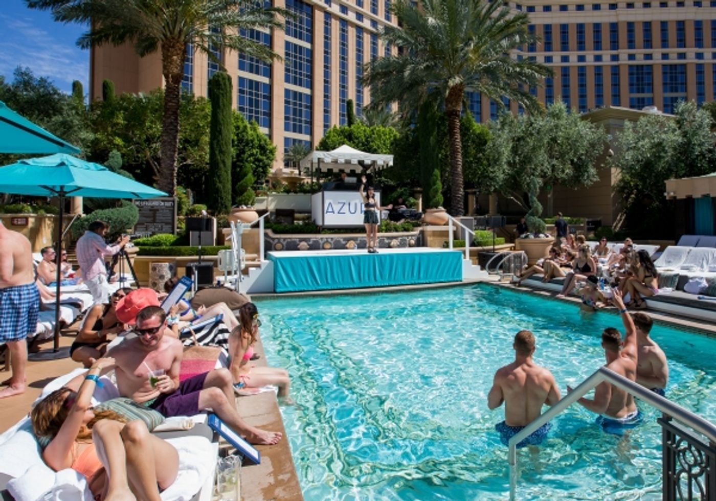 Photo Flash: Fiora Ushers in 2015 Pool Season at Azure Luxury Pool at The Palazzo Las Vegas  Image