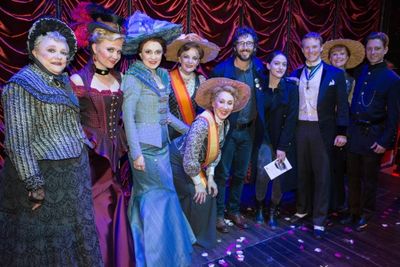 Carole Shelley, Scarlett Strallan, Catherine Walker, Jennifer Smith, Joanna Glushak,  Photo