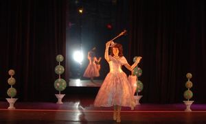 Suzanne Mason
 Photo