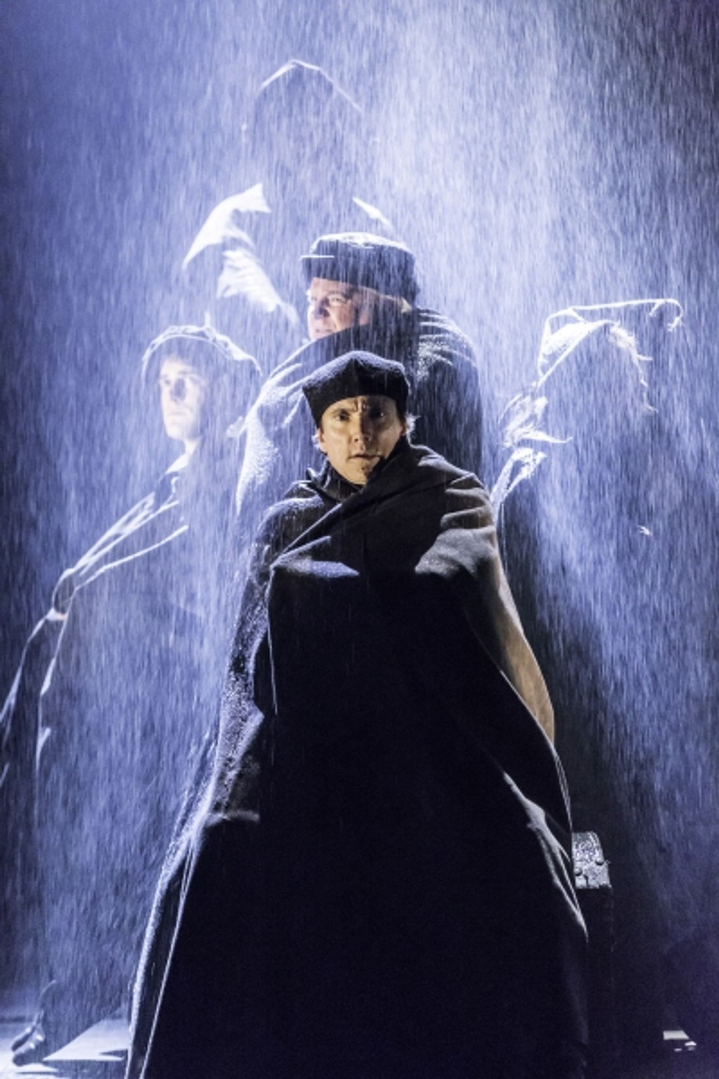 Photo Flash: Welcome to Court- First Look at WOLF HALL: PARTS 1 & 2 on Broadway!  Image