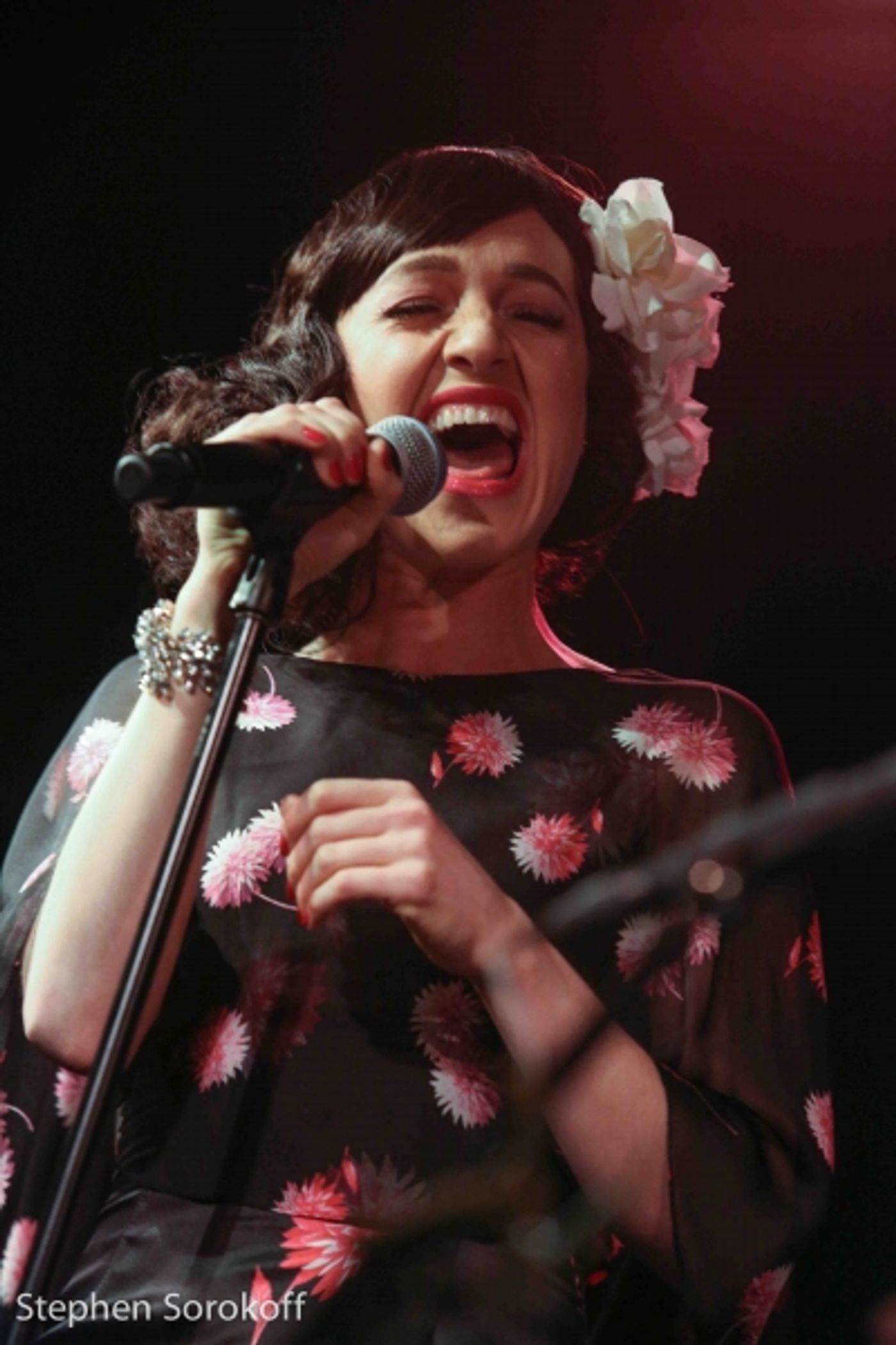 Photo Coverage: Tony Winner Lena Hall Makes Cafe Carlyle Debut!  Image