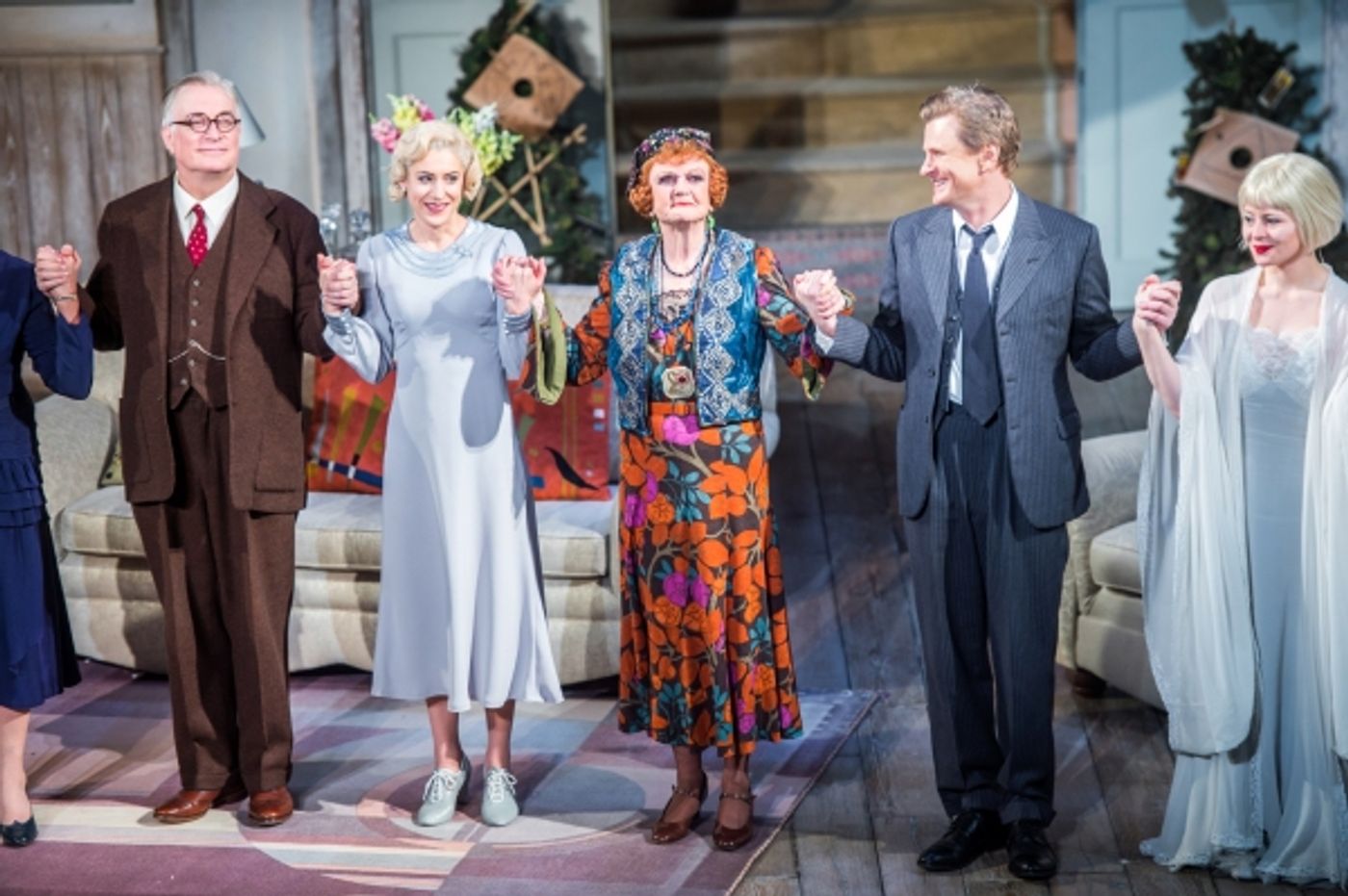 Photo Flash: Angela Lansbury and Company Celebrate BLITHE SPIRIT's Final Curtain Call in D.C. Photo Flash: Angela Lansbury and Company Celebrate BLITHE SPIRIT's Final Curtain Call in D.C. Image