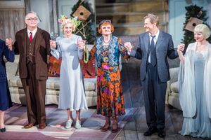 The cast of BLITHE SPIRIT takes their final curtain call. (left to right) Simon Jones, Charlotte Parry, Angela Lansbury, Charles Edwards and Melissa Woodbridge. @ BroadwayWorld The cast of BLITHE SPIRIT takes their final curtain call. (left to right) Simon Jones Photo