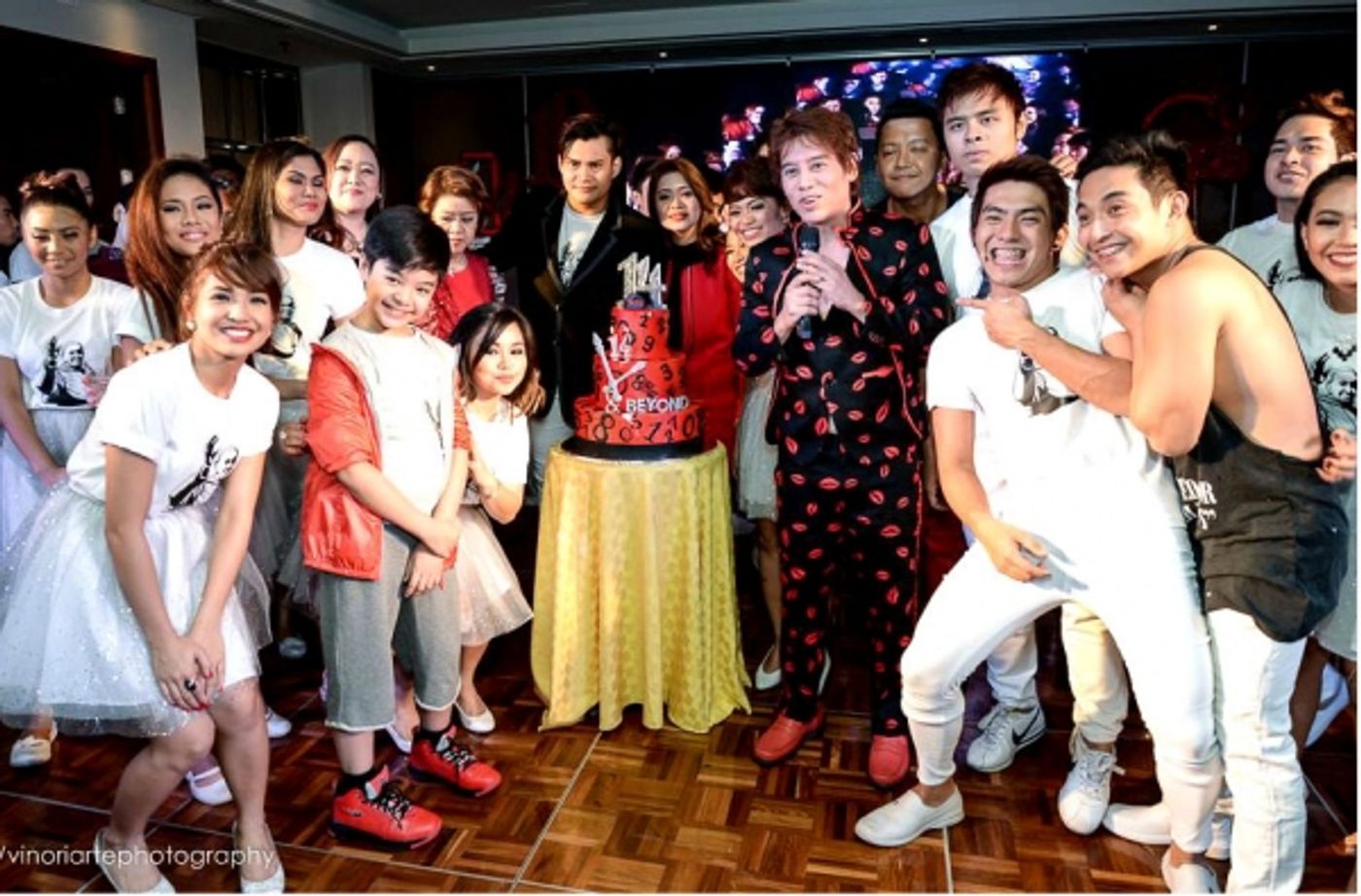 Photos: Philippine Stagers Foundation Accepts BroadwayWorld Awards  Image