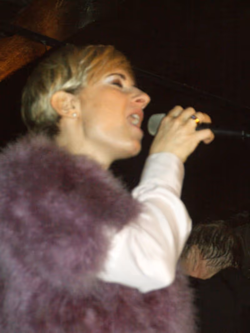 Photo Flash: Adrienne Haan Joins Vince Giordano and the Nighthawks at the Iguana — photo 1 of 11