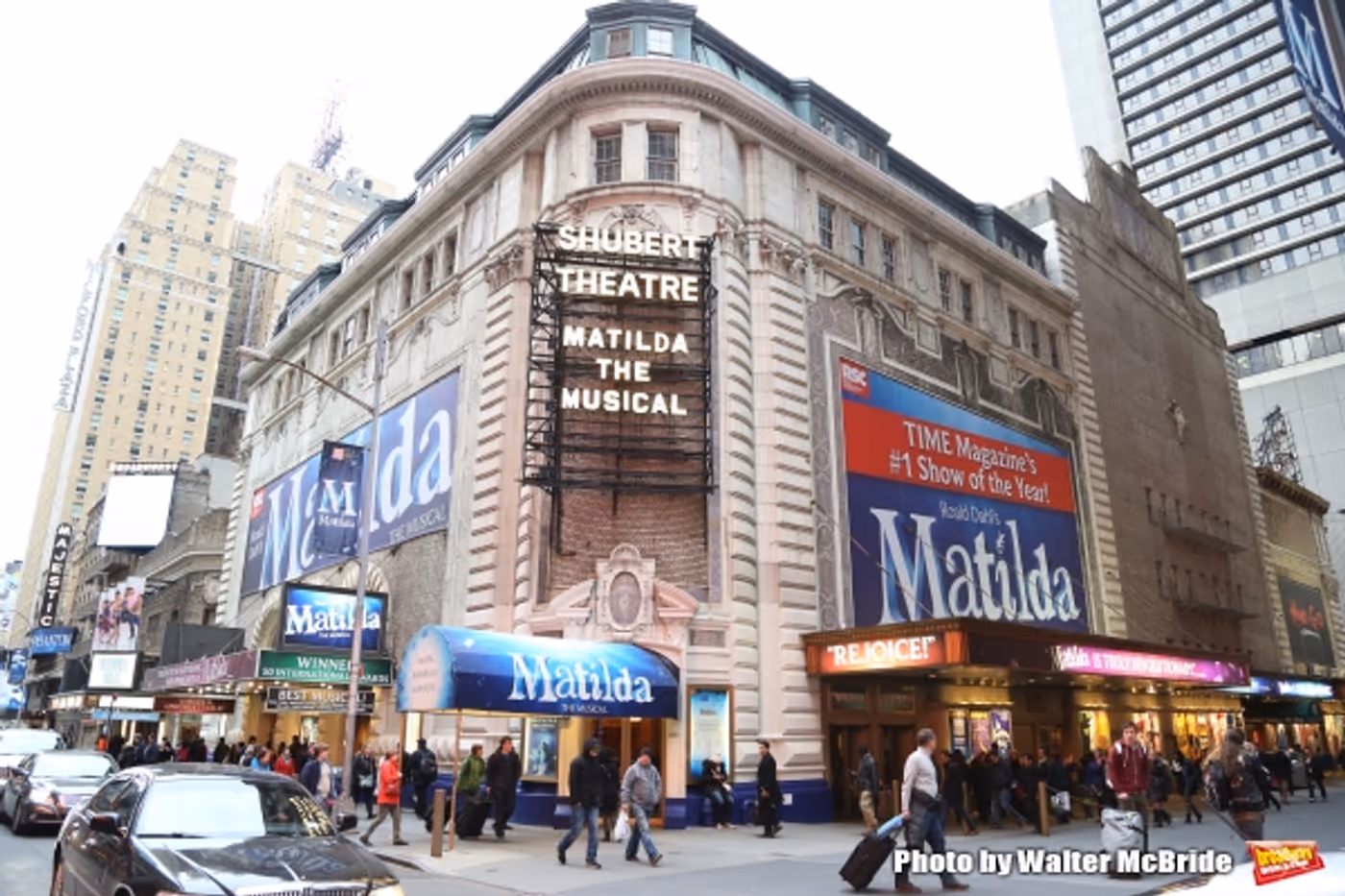 Photo Coverage: MATILDA Cast Celebrates Two Naughty Years on Broadway! Image