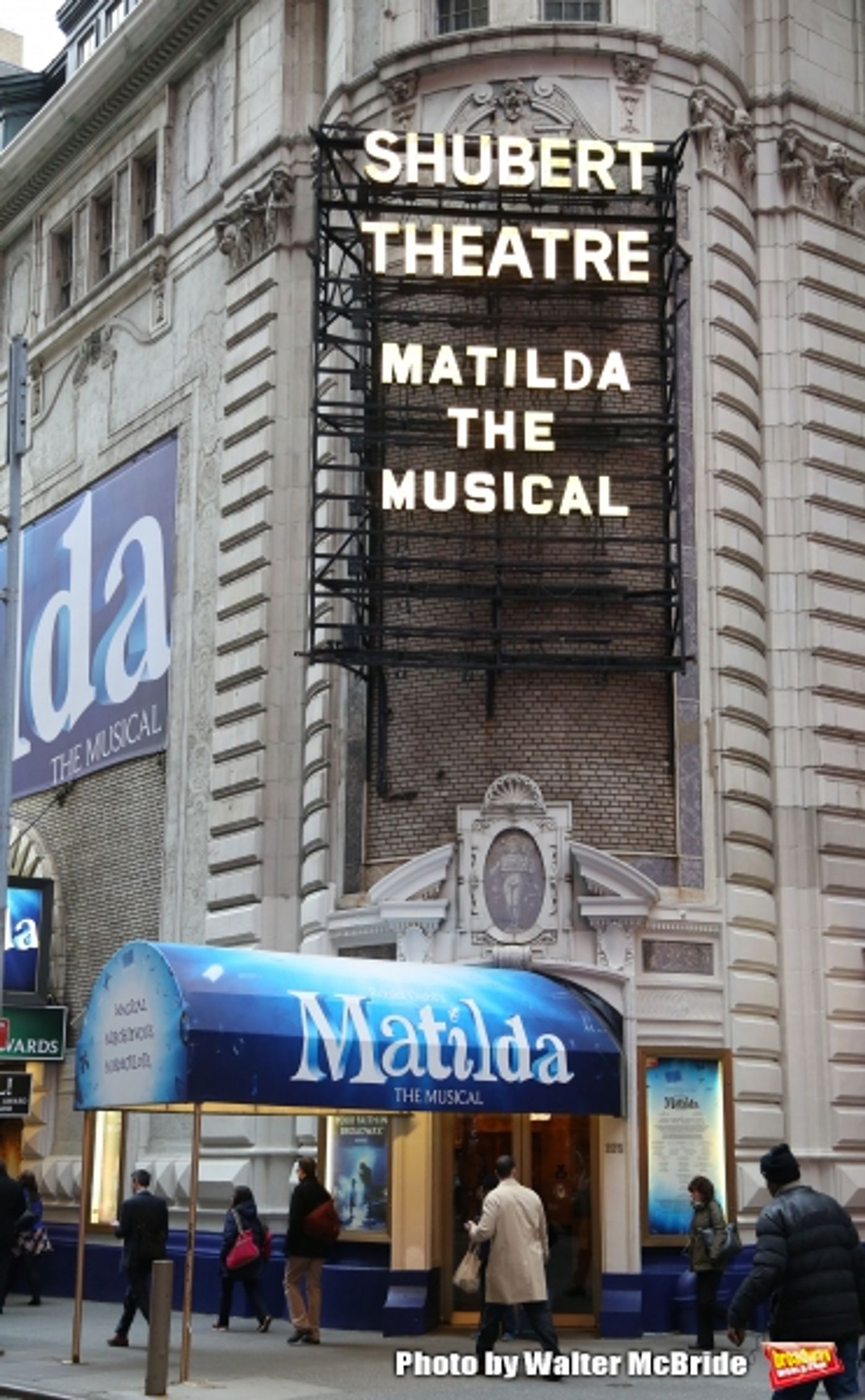 Photo Coverage: MATILDA Cast Celebrates Two Naughty Years on Broadway! Image