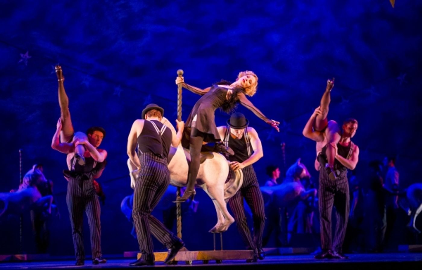 Photo Flash: First Look at Laura Osnes, Steven Pasquale & More in Lyric Opera of Chicago's Stunning CAROUSEL!  Image