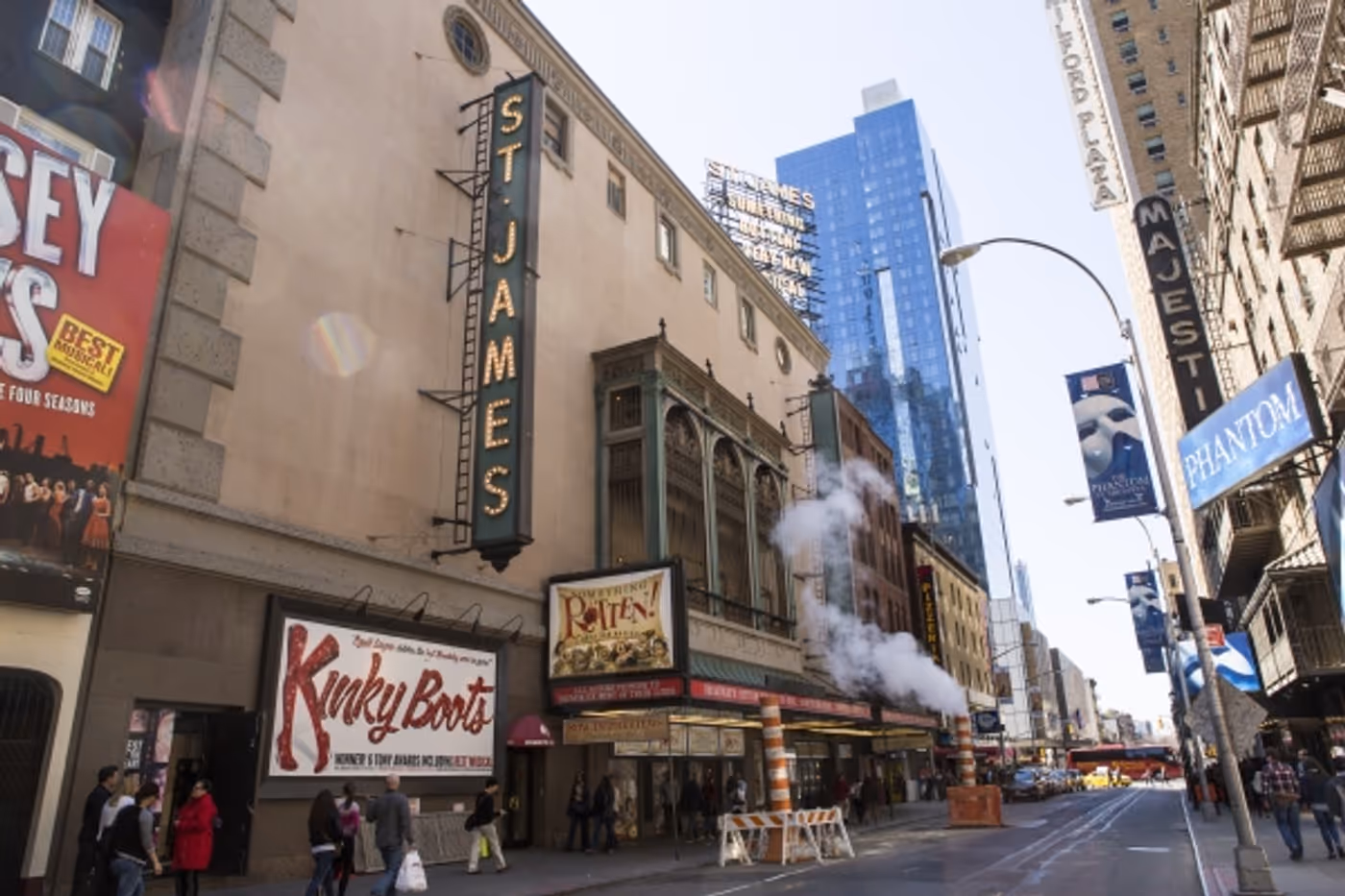 Photo Coverage: Spring is In the Air- Broadway Warms Up for New Season! Image