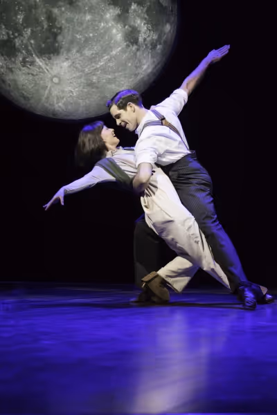 Lara Pulver, Dan Burton Photo