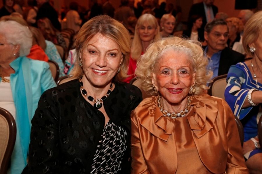 Photo Flash: Culture & Cocktails at The Colony Welcomes Tommy Tune Image