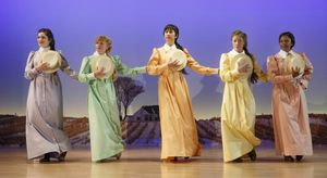 Carolina Sanchez, Karyn Quackenbush, Cindy Cheung, Annie McNamara and April Matthis @ BroadwayWorld Carolina Sanchez, Karyn Quackenbush, Cindy Cheung, Annie McNamara and April Matthis Photo