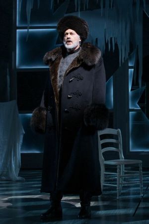 Tom Hewitt @ BroadwayWorld Tom Hewitt Photo