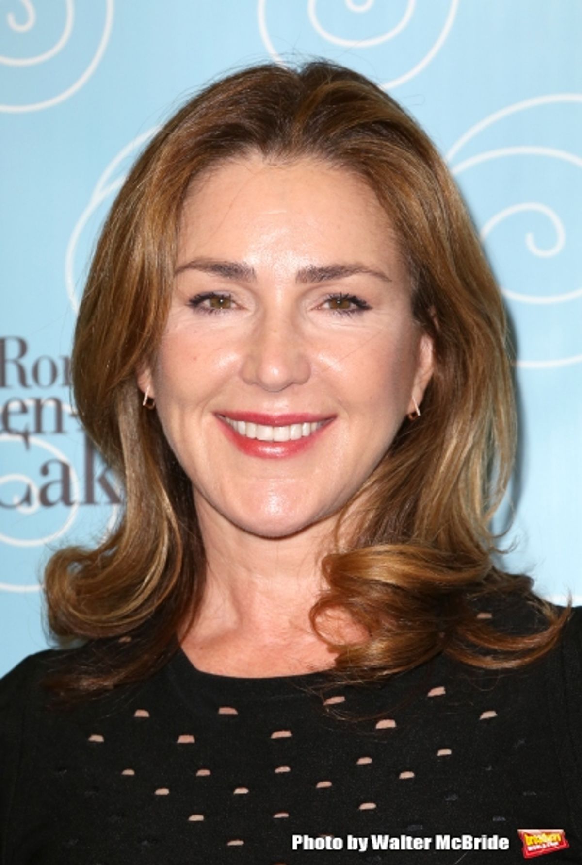 Peri Gilpin  at 