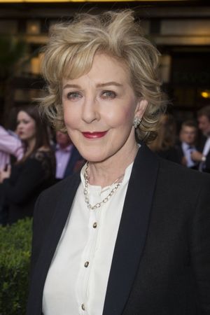 Patricia Hodge Photo