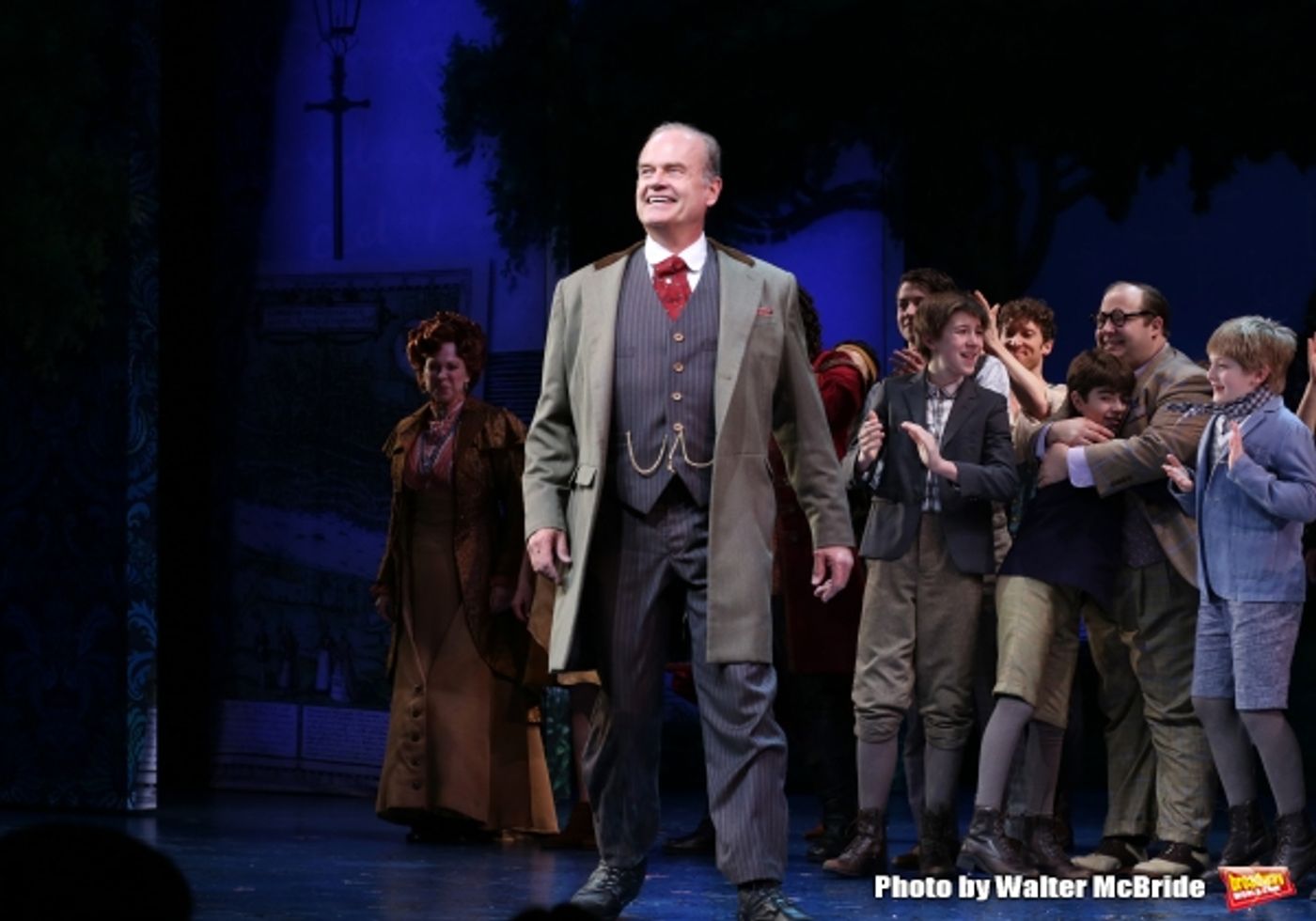 Photo Coverage: They Own the Night- FINDING NEVERLAND Cast Takes Opening Night Bows!  Image