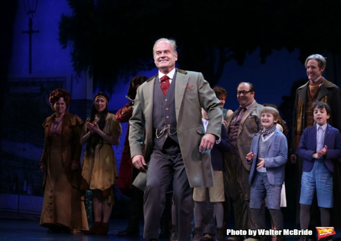 Photo Coverage: They Own the Night- FINDING NEVERLAND Cast Takes Opening Night Bows!  Image