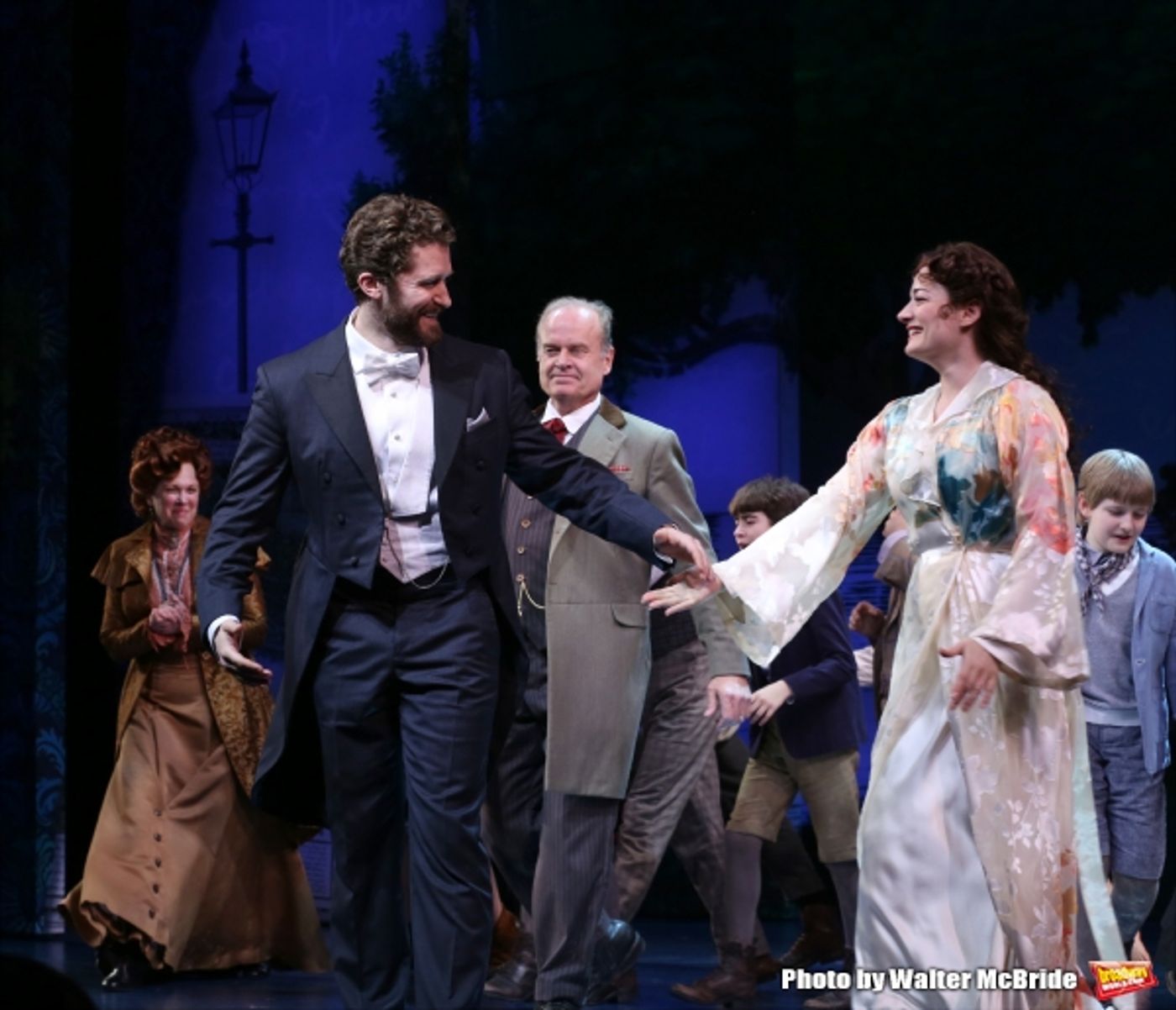 Photo Coverage: They Own the Night- FINDING NEVERLAND Cast Takes Opening Night Bows!  Image