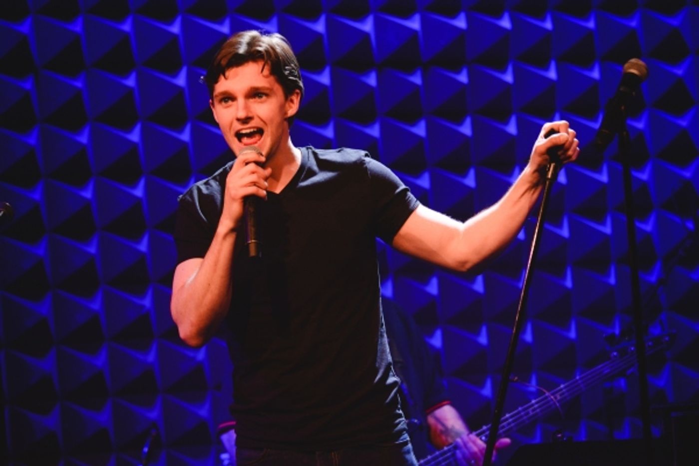 Photo Flash: Anthony Rapp, Dee Roscioli & More Headline PAYING THE RENT at Joe's Pub Photo Flash: Anthony Rapp, Dee Roscioli & More Headline PAYING THE RENT at Joe's Pub Image