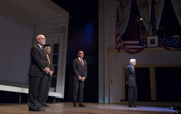 Harold Holzer, Julian Bond, Eugene Robinson and David Selby


 Photo