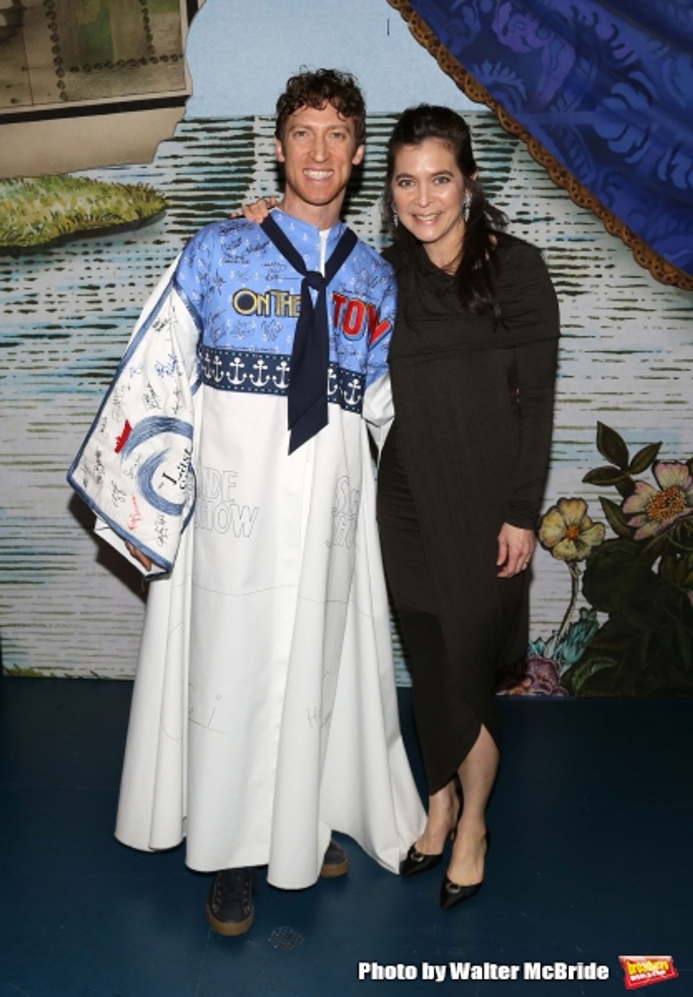 Exclusive Photo Coverage: Inside the FINDING NEVERLAND Gypsy Robe Ceremony! Image