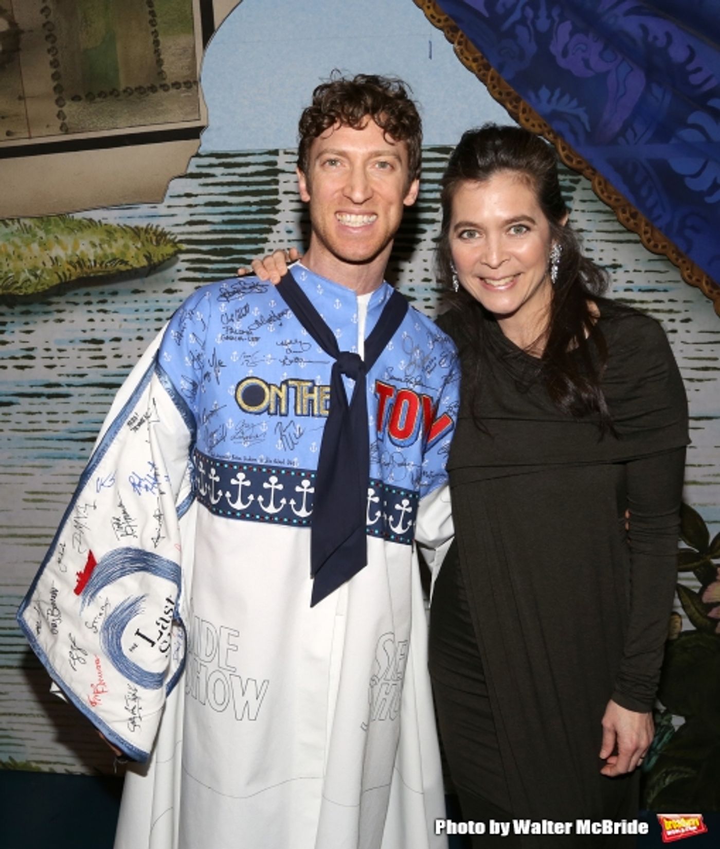 Exclusive Photo Coverage: Inside the FINDING NEVERLAND Gypsy Robe Ceremony! Image
