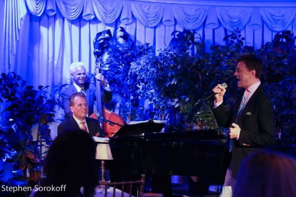 Photos: Jim Caruso & Billy Stritch Play The Colony Hotel's Royal Room — photo 2 of 17