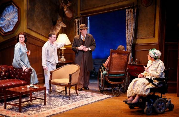 Pamela Sabaugh (Laura Warwick), Christopher Imbrosciano (Jan Warwick), Nicholas Visel Photo