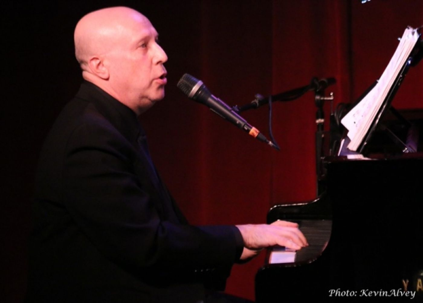 Photo Flash: Todd Murray Brings 'CROON' to Birdland  Image