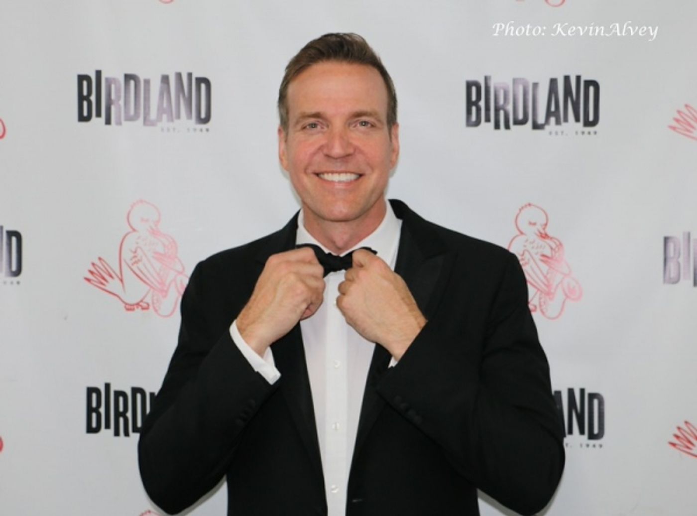Photo Flash: Todd Murray Brings 'CROON' to Birdland  Image