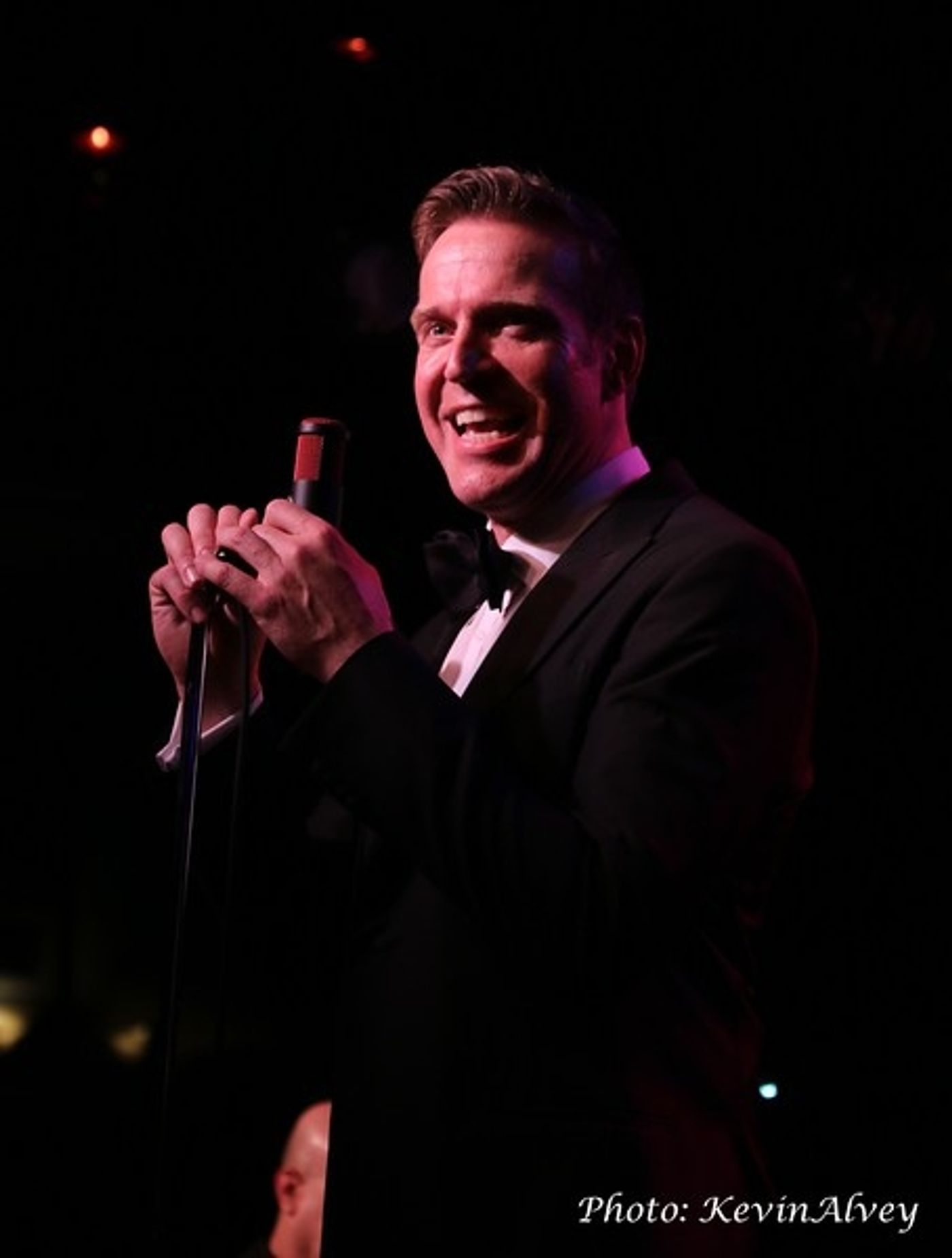 Photo Flash: Todd Murray Brings 'CROON' to Birdland  Image