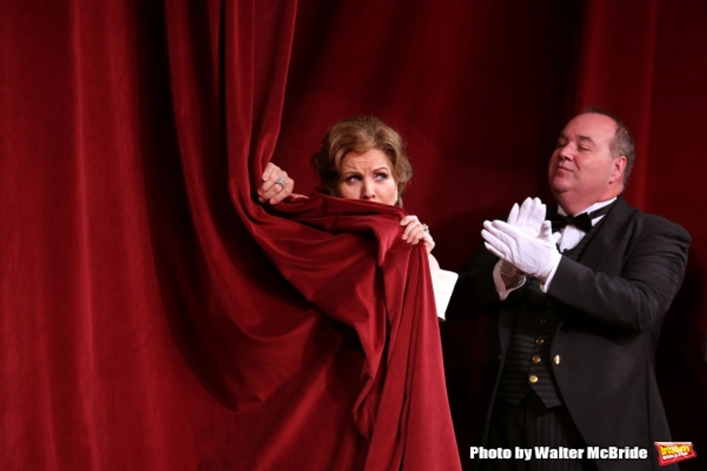 Photo Coverage: La Diva Arrives! LIVING ON LOVE Takes Opening Night Bows  Image