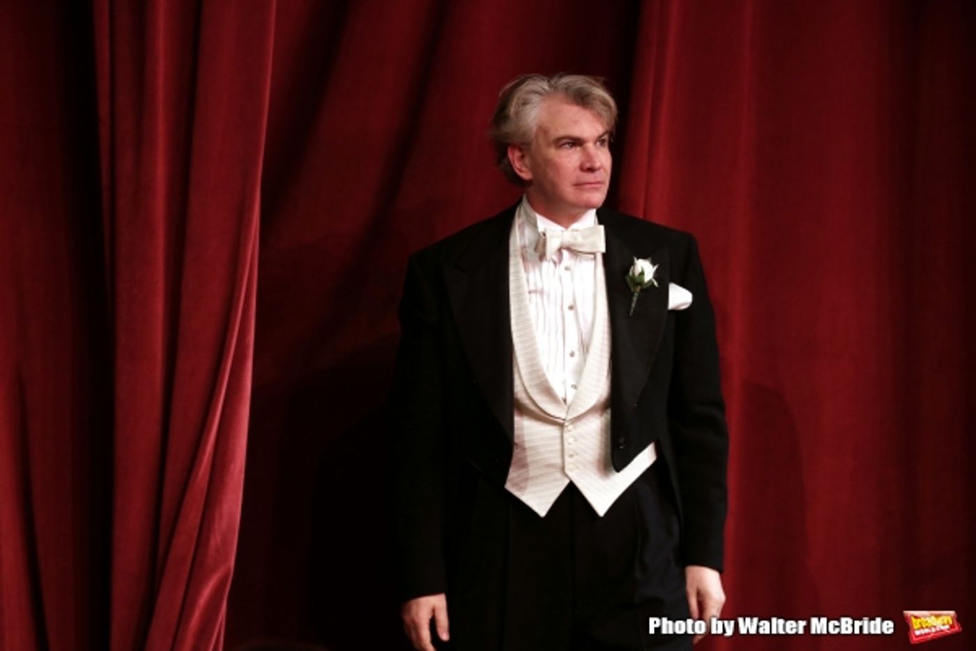 Photo Coverage: La Diva Arrives! LIVING ON LOVE Takes Opening Night Bows  Image