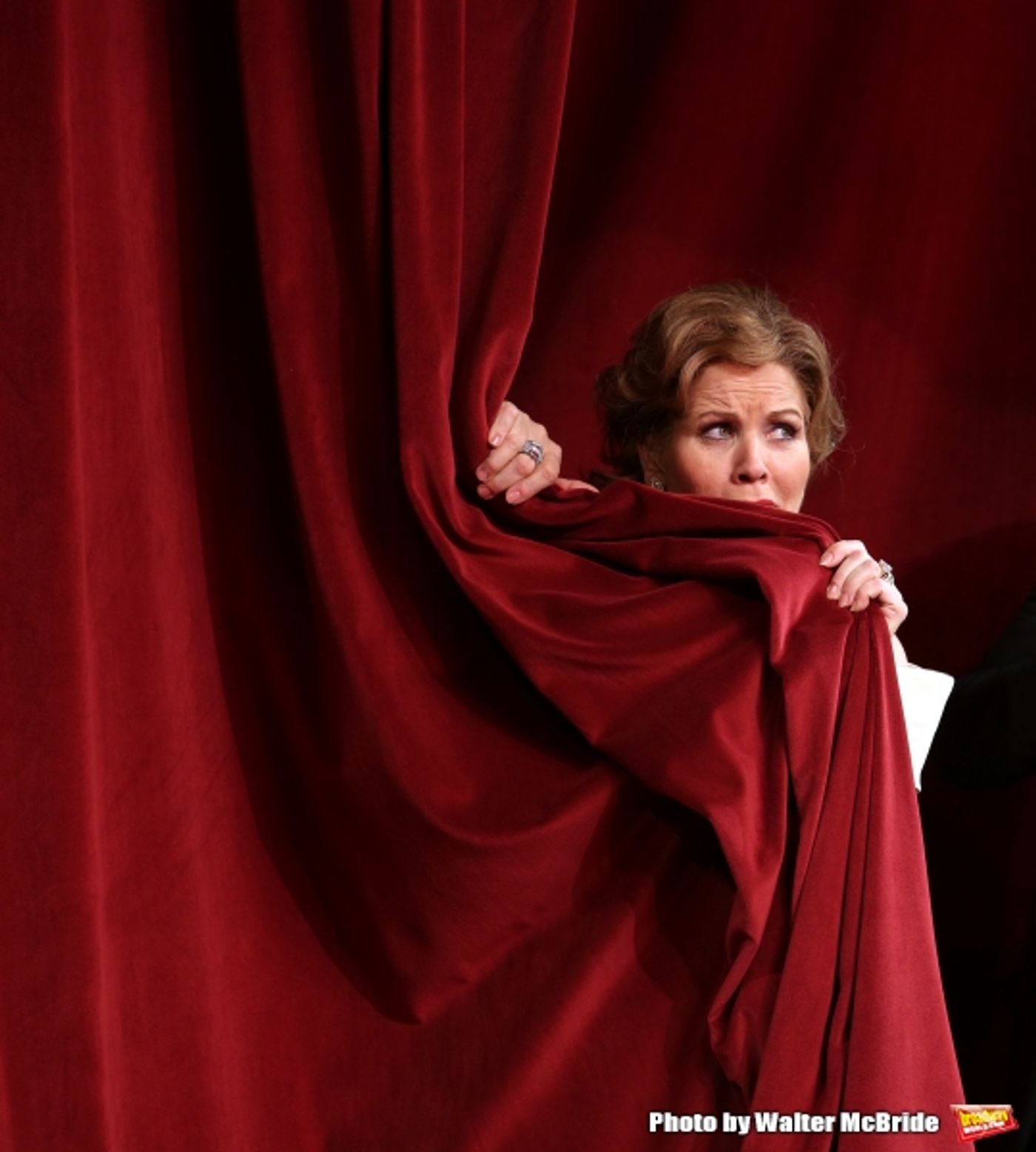 Photo Coverage: La Diva Arrives! LIVING ON LOVE Takes Opening Night Bows  Image