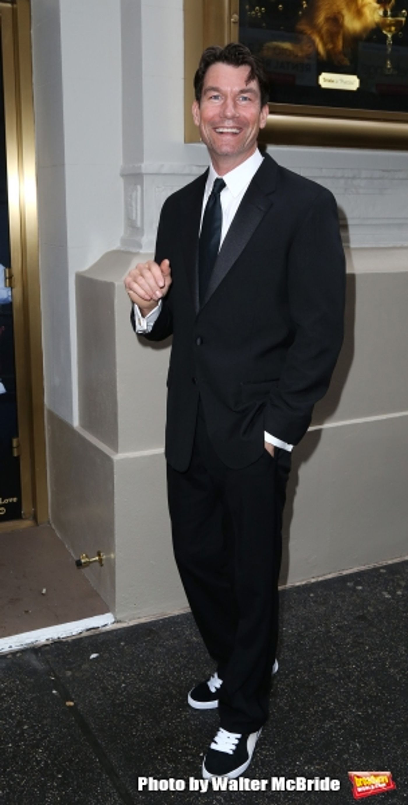 Photo Coverage: Inside LIVING ON LOVE's Red Carpet Theatre Arrivals! Image
