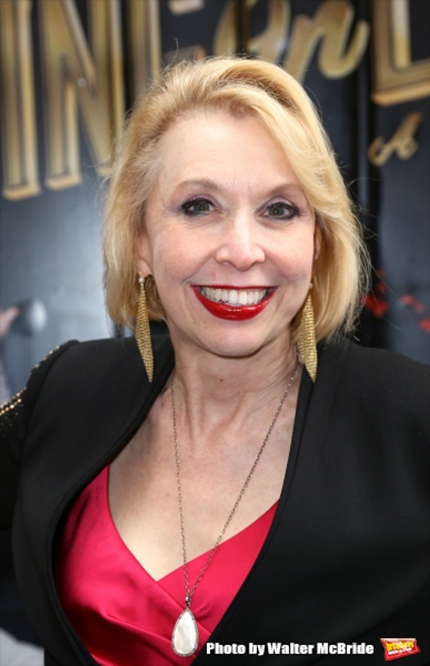 Photo Coverage: Inside LIVING ON LOVE's Red Carpet Theatre Arrivals! Image