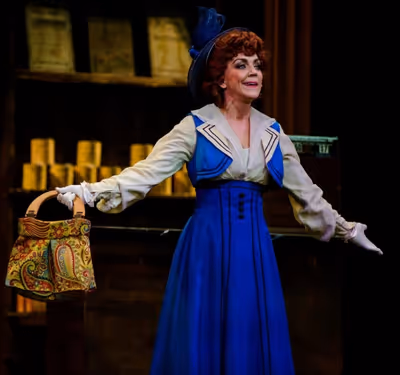 Andrea McArdle as Dolly Photo