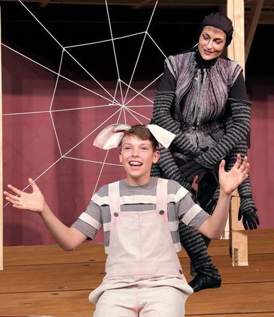 Will Donaghy as Wilbur and Annie Mielke as Charlotte Photo