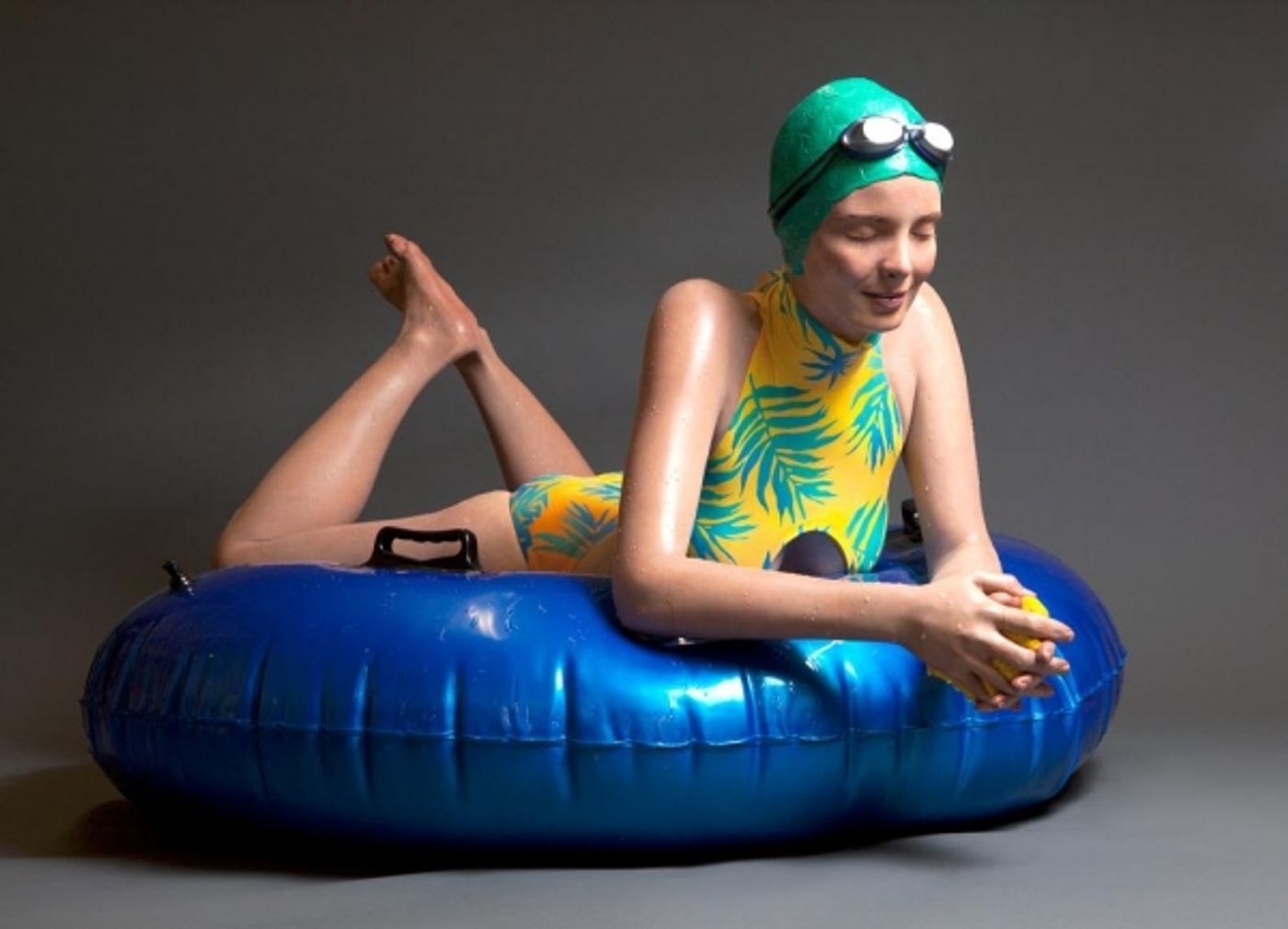 Photo Flash: Hyperrealist Sculptor Carole A. Feuerman Begins Summer Juggernaut in Florence This Month  Image