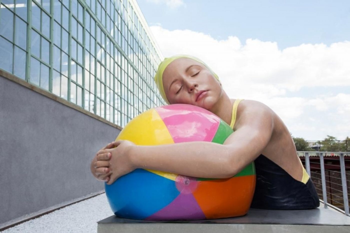 Photo Flash: Hyperrealist Sculptor Carole A. Feuerman Begins Summer Juggernaut in Florence This Month  Image