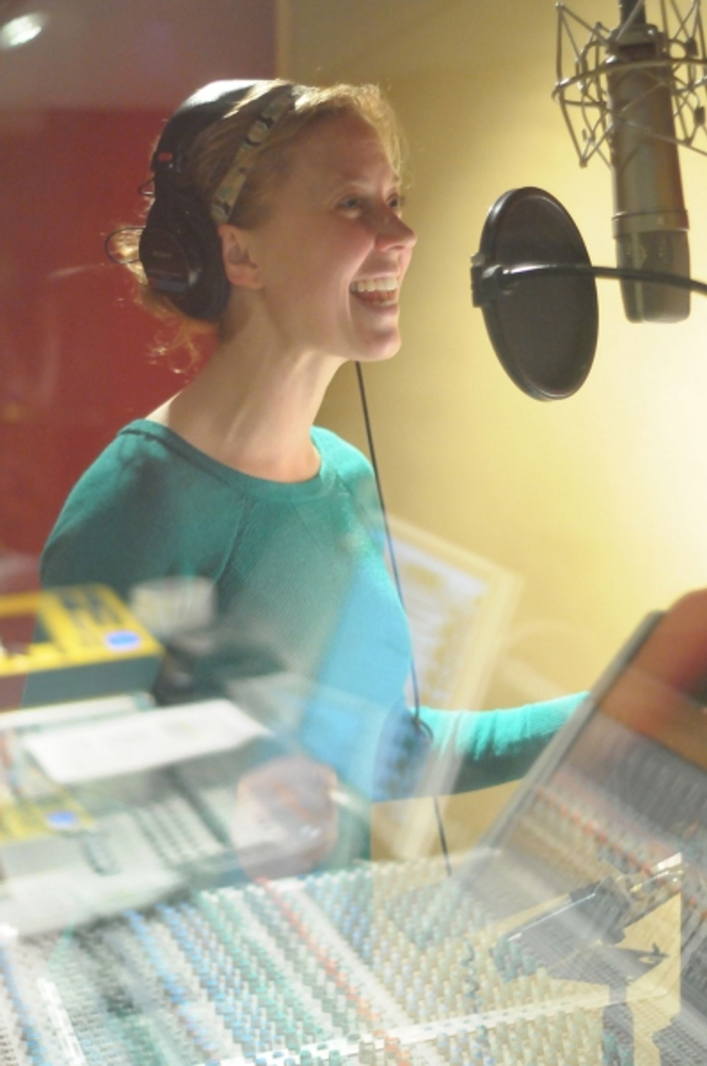 Photo Flash: In the Recording Studio with Laura Osnes, Derek Klena & More for LIKE YOU LIKE IT  Image