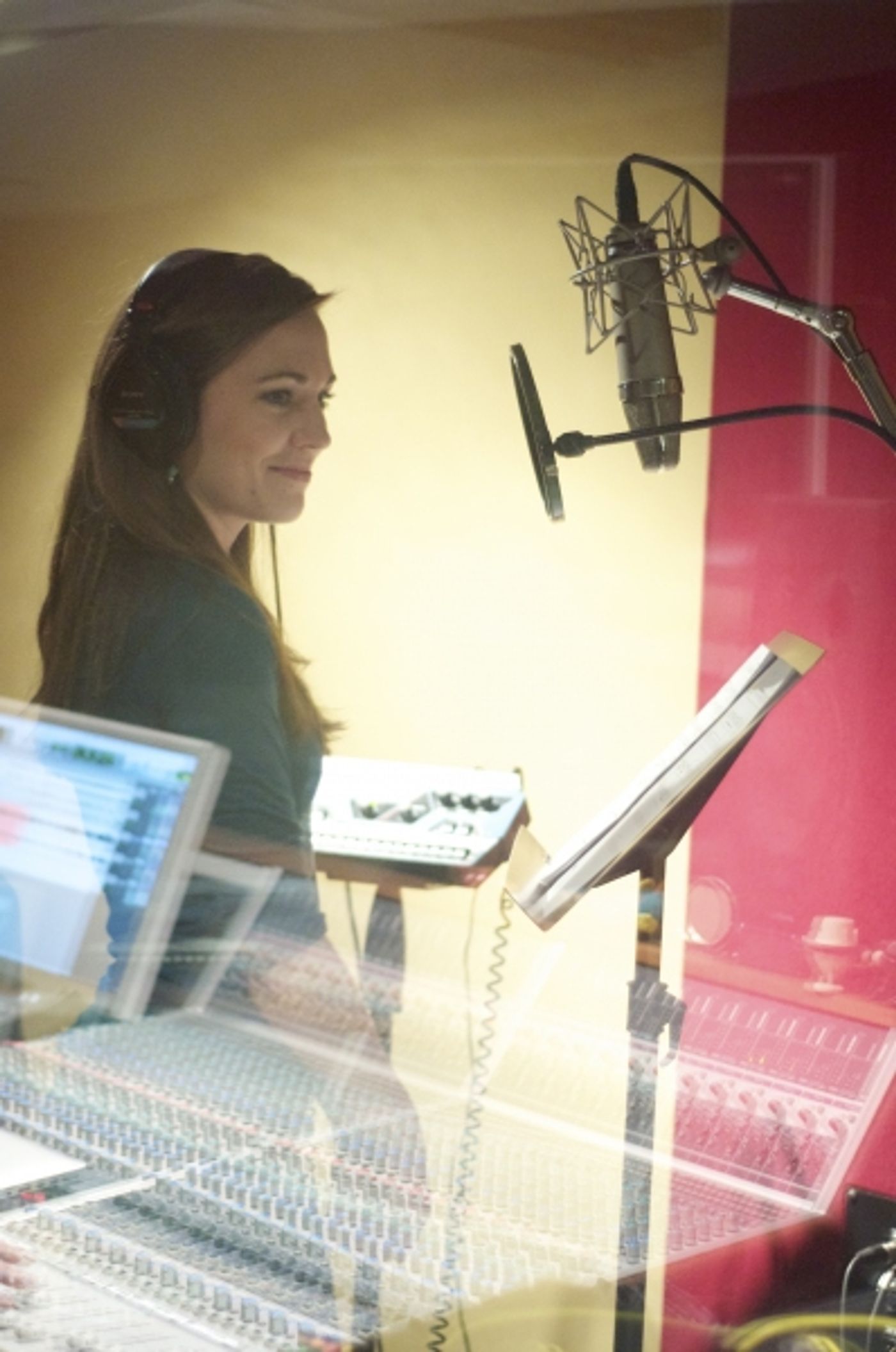Photo Flash: In the Recording Studio with Laura Osnes, Derek Klena & More for LIKE YOU LIKE IT  Image