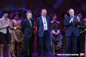 Casey Nicholaw, John O''Farrell, Karey Kirkpatrick, Wayne Kirkpatrick with the cast  Photo