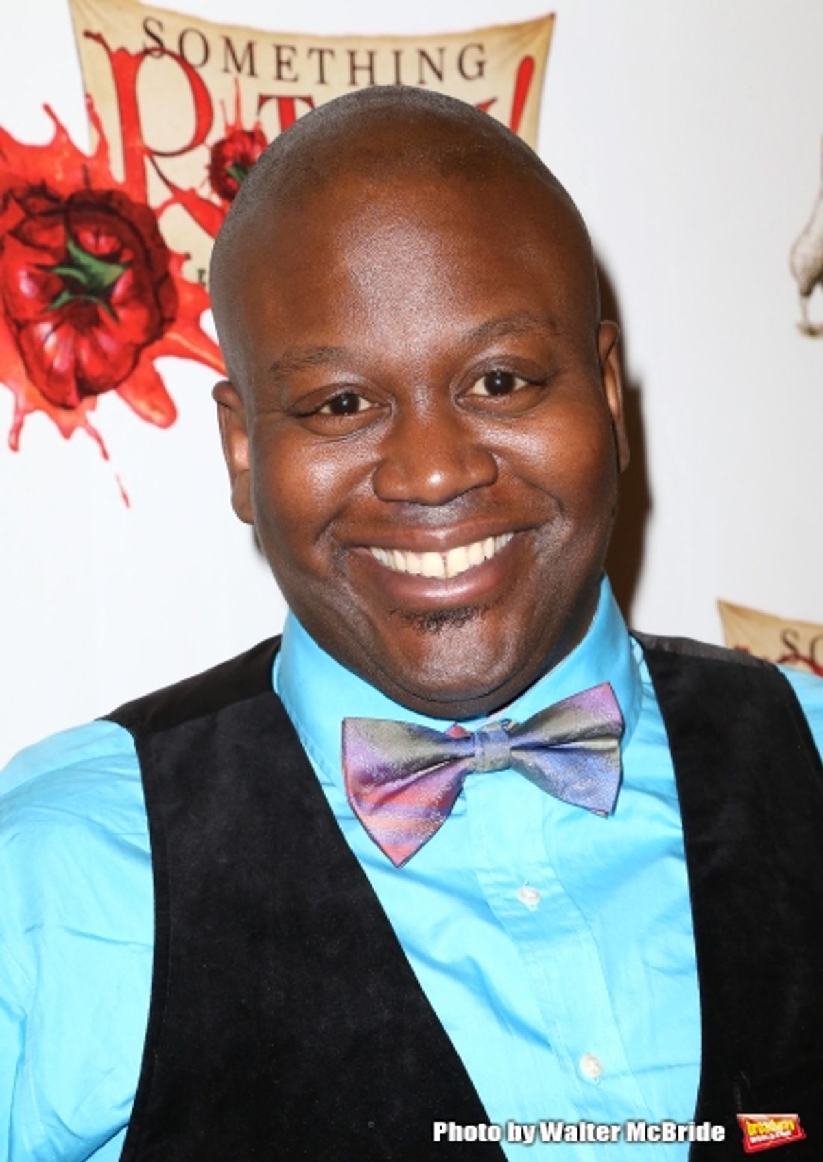 Titus Burgess at Broadway's SOMETHING ROTTEN! Opens - On the Red Carpet with Megan Hilty, Tina Fey & More!