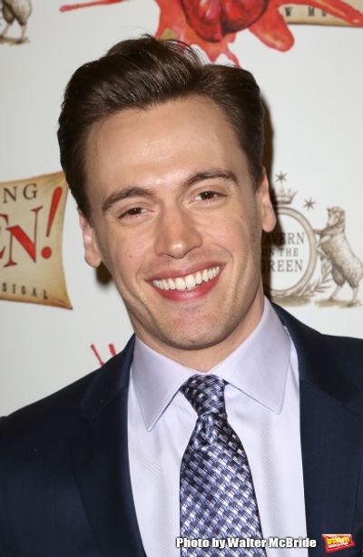  Erich Bergen  Photo