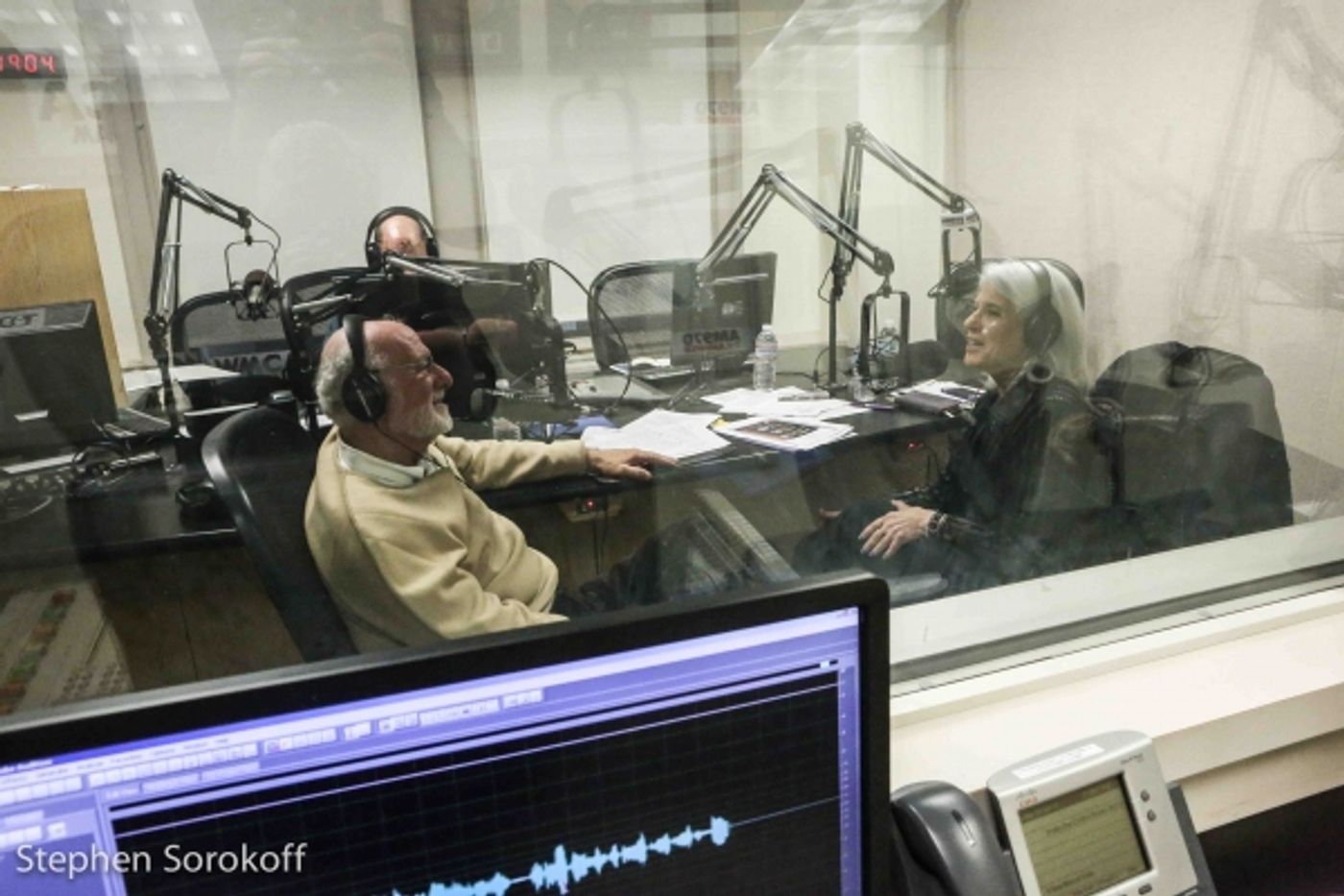 Photo Coverage: William Ivey Long Visits Jamie deRoy & Peter LeDonne on Backstage with Peter Ledonne  Image