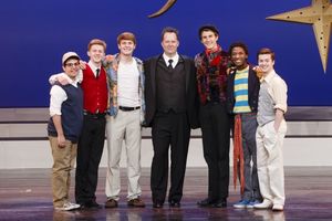 Shuler Hensley (center) with Students Photo